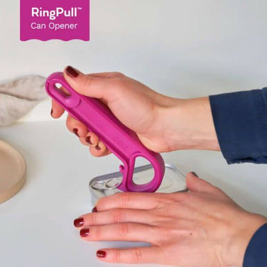 Ring can pull opener Pink one in use