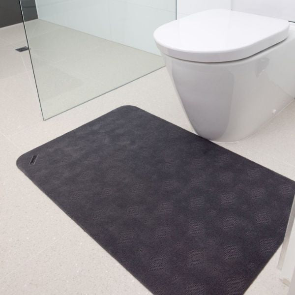 Low Profile Absorbent Non-Slip Floor Mat 60 x 90cm near Toilet