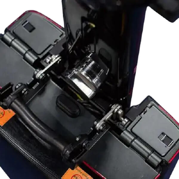 RELYNC R1 Battery Compartment