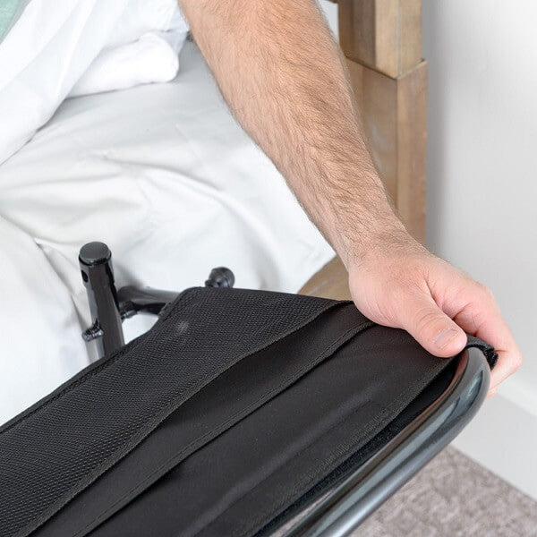 STANDER Collapsible Safety Bed Rail 30 Inch wiht Pouch Close Up Pouch